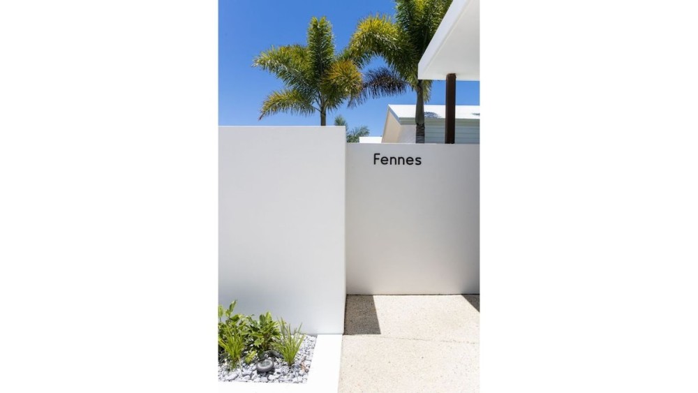 Fenne’s On Banzai — photo 23