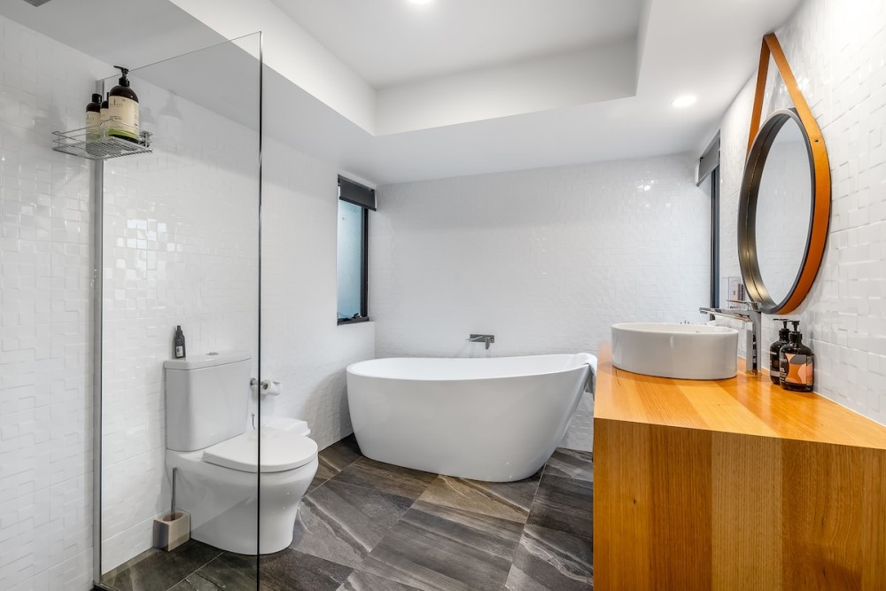 Modern Sandy Bay Apt - Close to Salamanca & CBD — photo 18