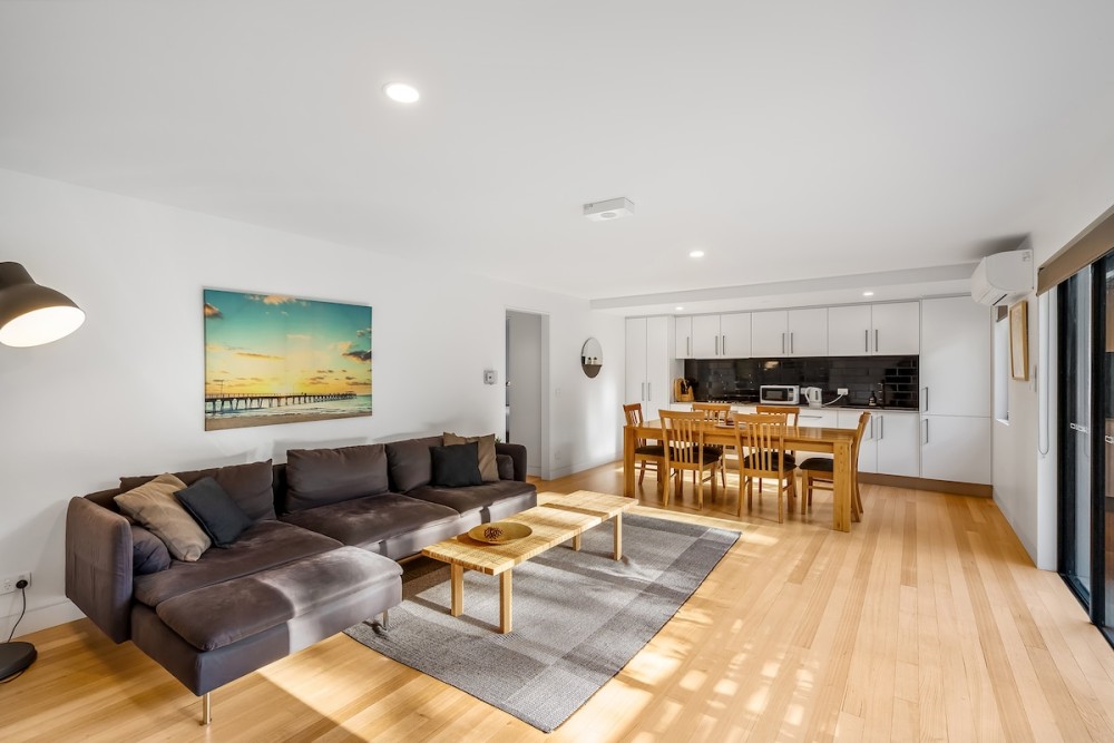 Modern Sandy Bay Apt - Close to Salamanca & CBD — photo 2
