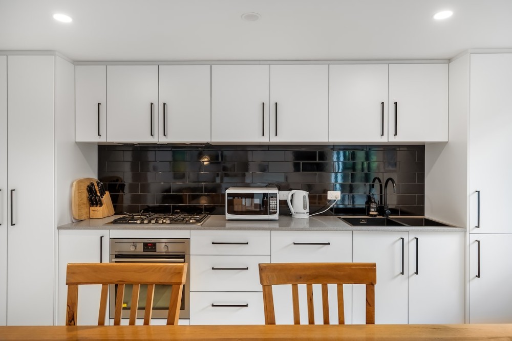 Modern Sandy Bay Apt - Close to Salamanca & CBD — photo 8
