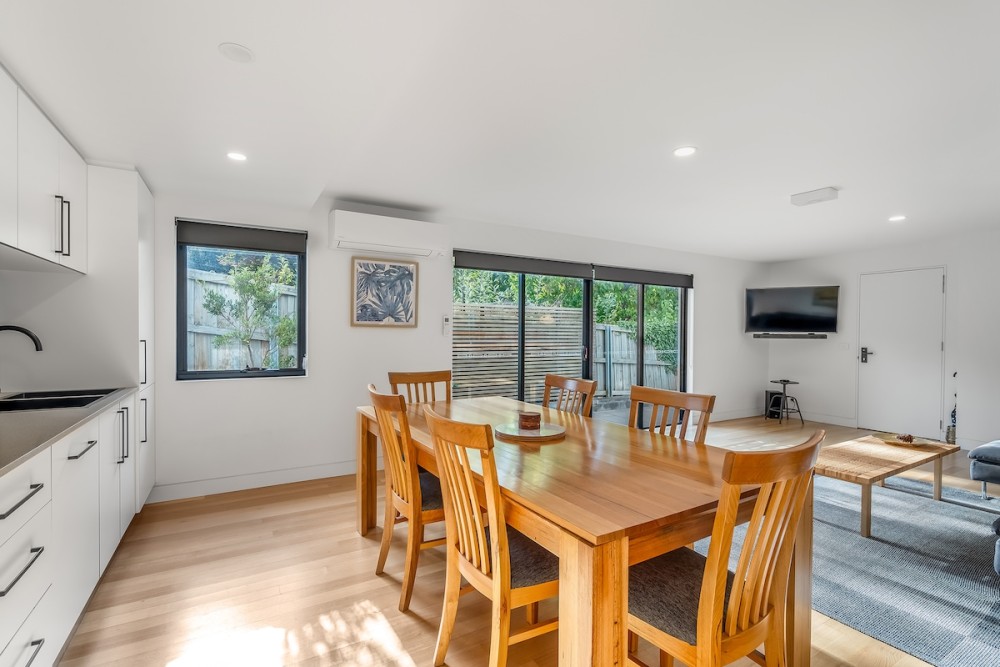 Modern Sandy Bay Apt - Close to Salamanca & CBD — photo 12