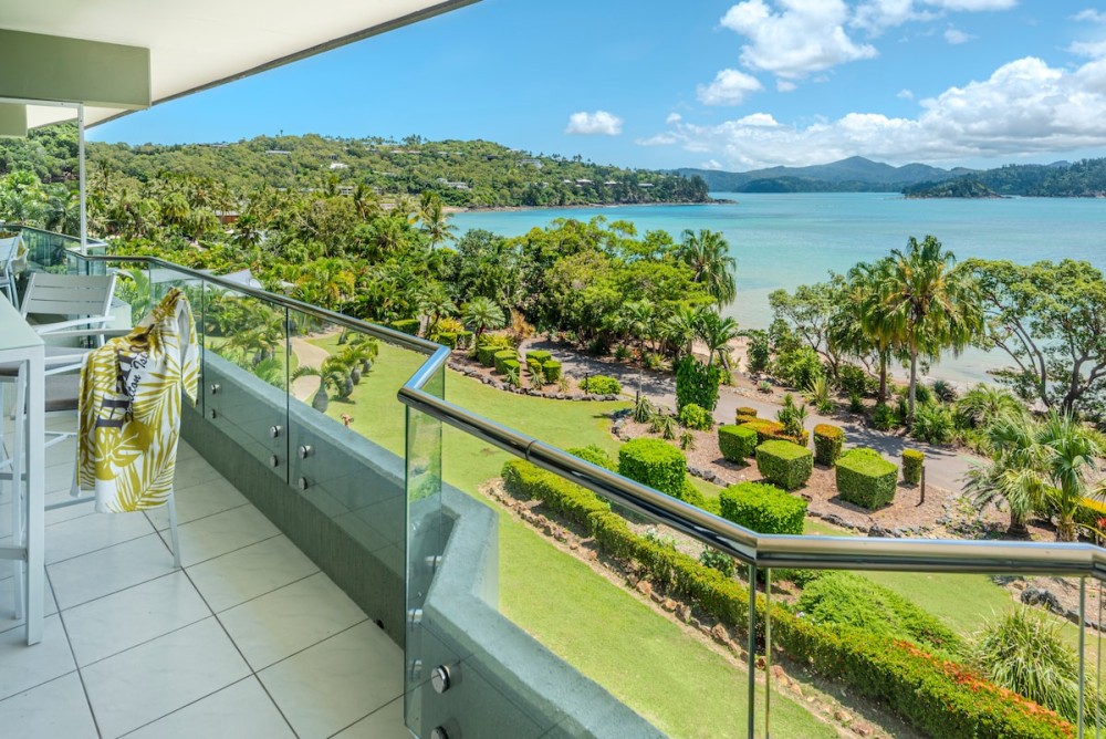 Lagoon 202 on Hamilton Island by HamoRent — photo 13