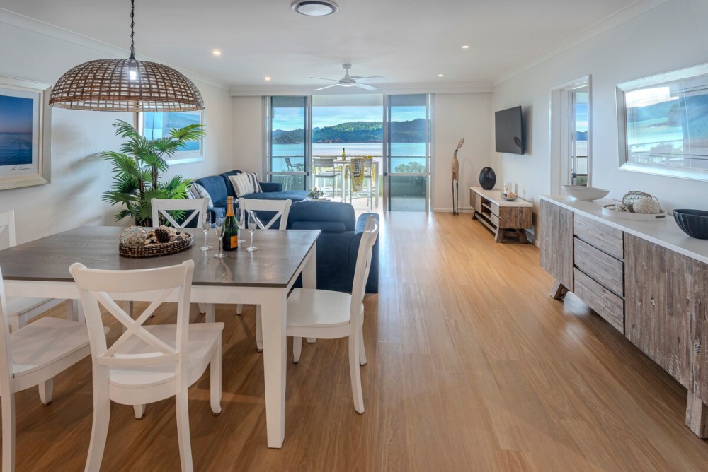 Lagoon 202 on Hamilton Island by HamoRent — photo 22