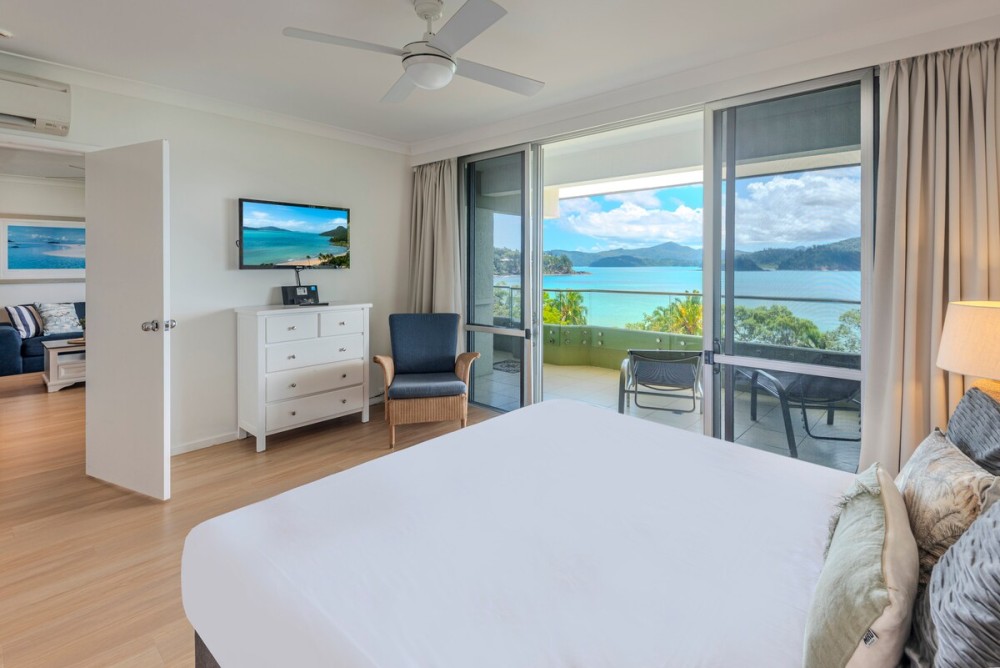 Lagoon 202 on Hamilton Island by HamoRent — photo 7
