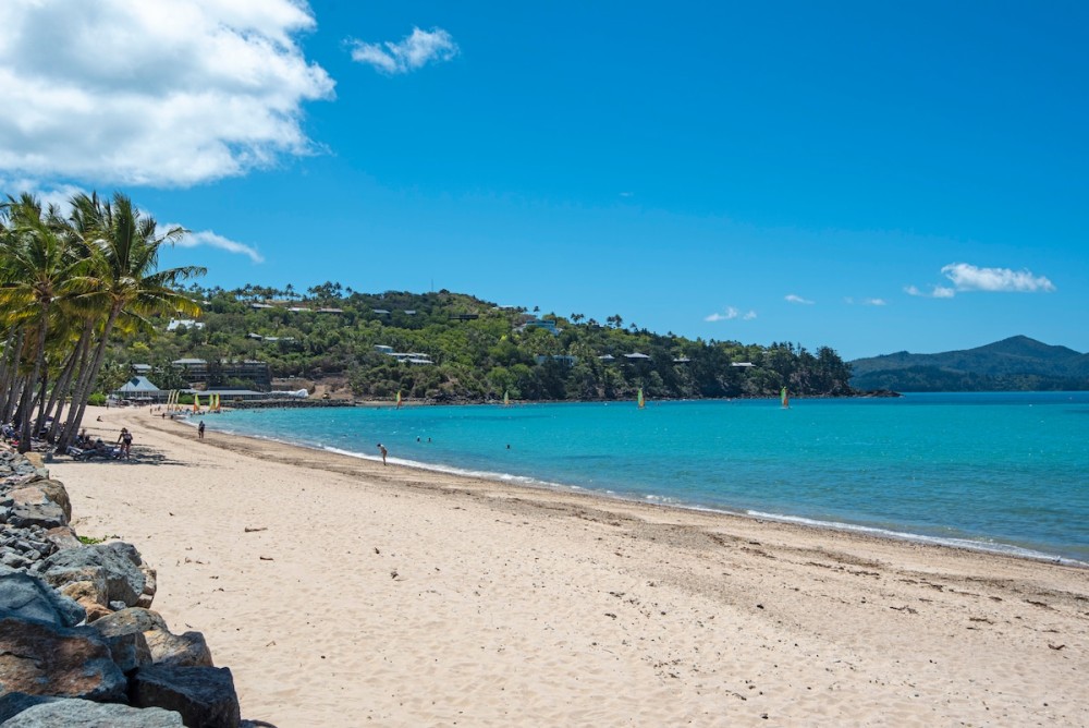 Lagoon 202 on Hamilton Island by HamoRent — photo 29