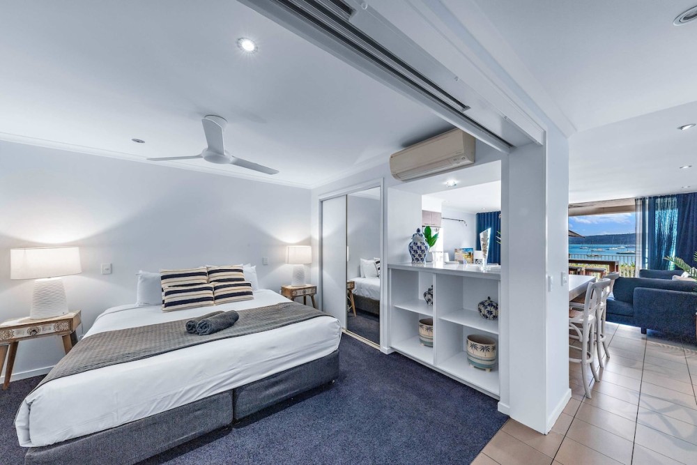 By The Sea Shore Stunning Unit Pool Spa Views — photo 8