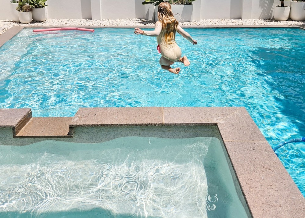 REEF Luxury Home, Ocean View, Large Pool & Hot Spa — photo 17