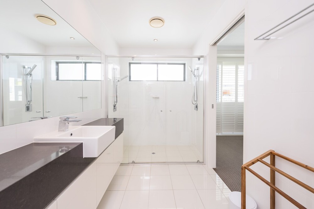 Luxury Sub Penthouse - Beach on Sixth — photo 24