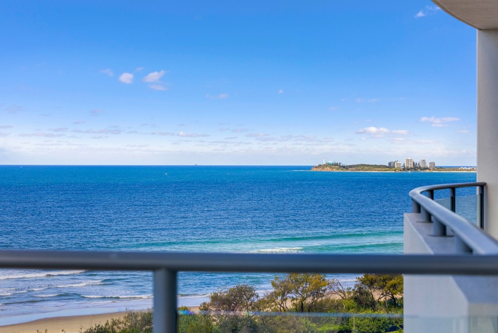 Luxury Sub Penthouse - Beach on Sixth — photo 27