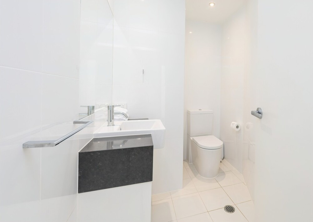 Luxury Sub Penthouse - Beach on Sixth — photo 26