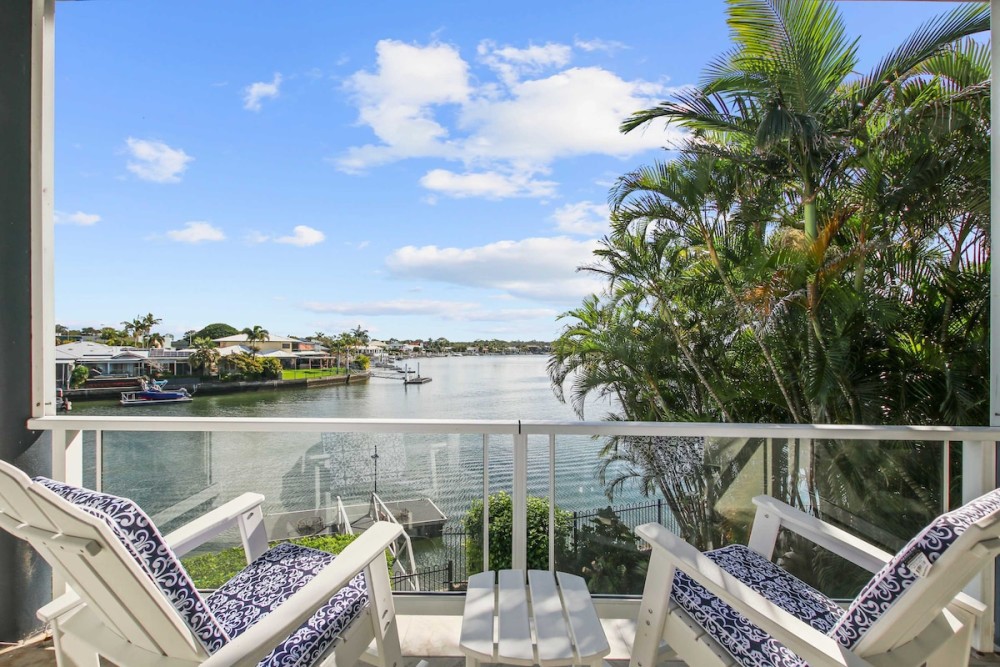 Bribie Waterfront Retreat - Pontoon, Pool & Kayaks — photo 11