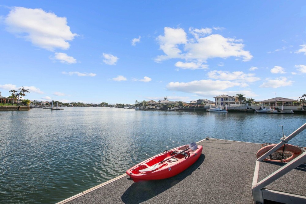 Bribie Waterfront Retreat - Pontoon, Pool & Kayaks — photo 23
