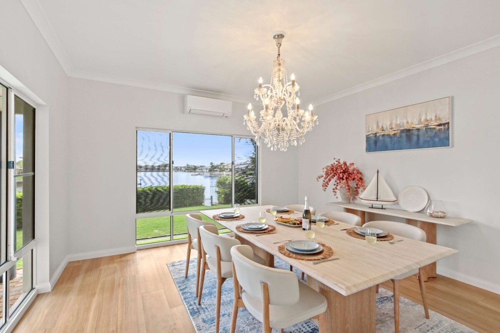 Bribie Waterfront Retreat - Pontoon, Pool & Kayaks — photo 7