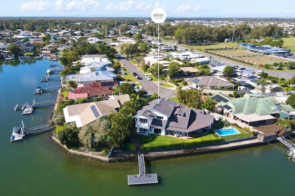 Bribie Waterfront Retreat - Pontoon, Pool & Kayaks — photo 33