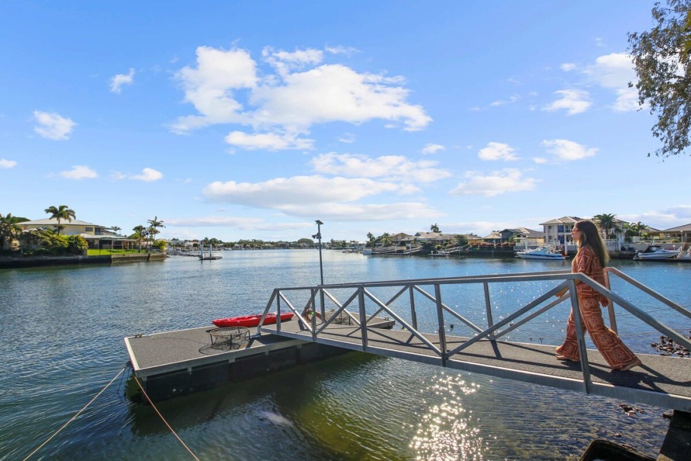Bribie Waterfront Retreat - Pontoon, Pool & Kayaks — photo 21