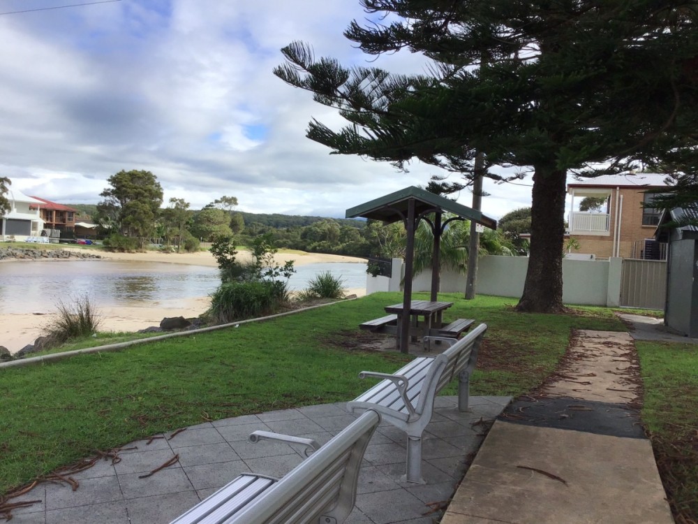 Warilla Beach Retreat - Bright and Airy Townhouse — photo 27