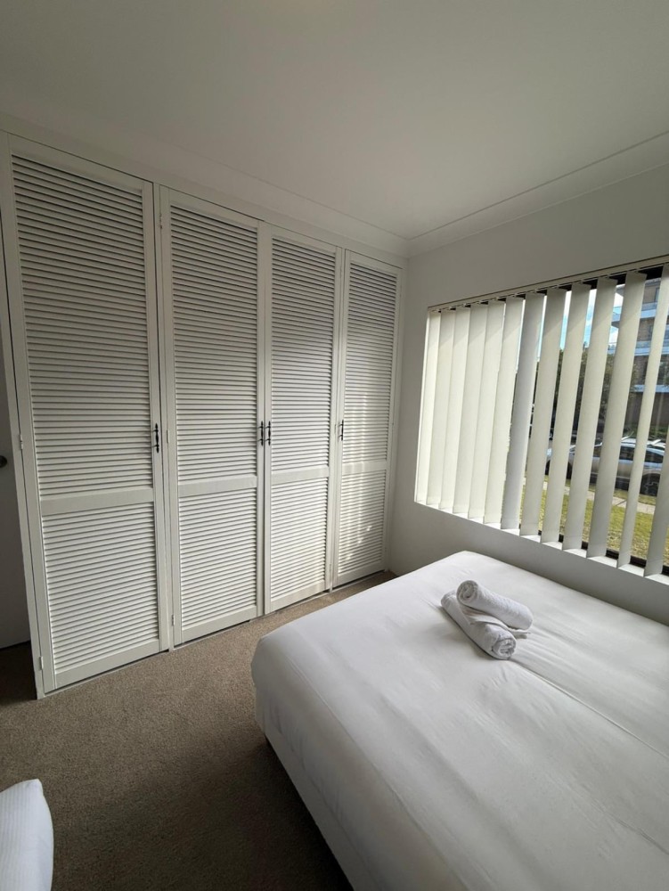 Airy Cronulla beach escape 2 bed — photo 9