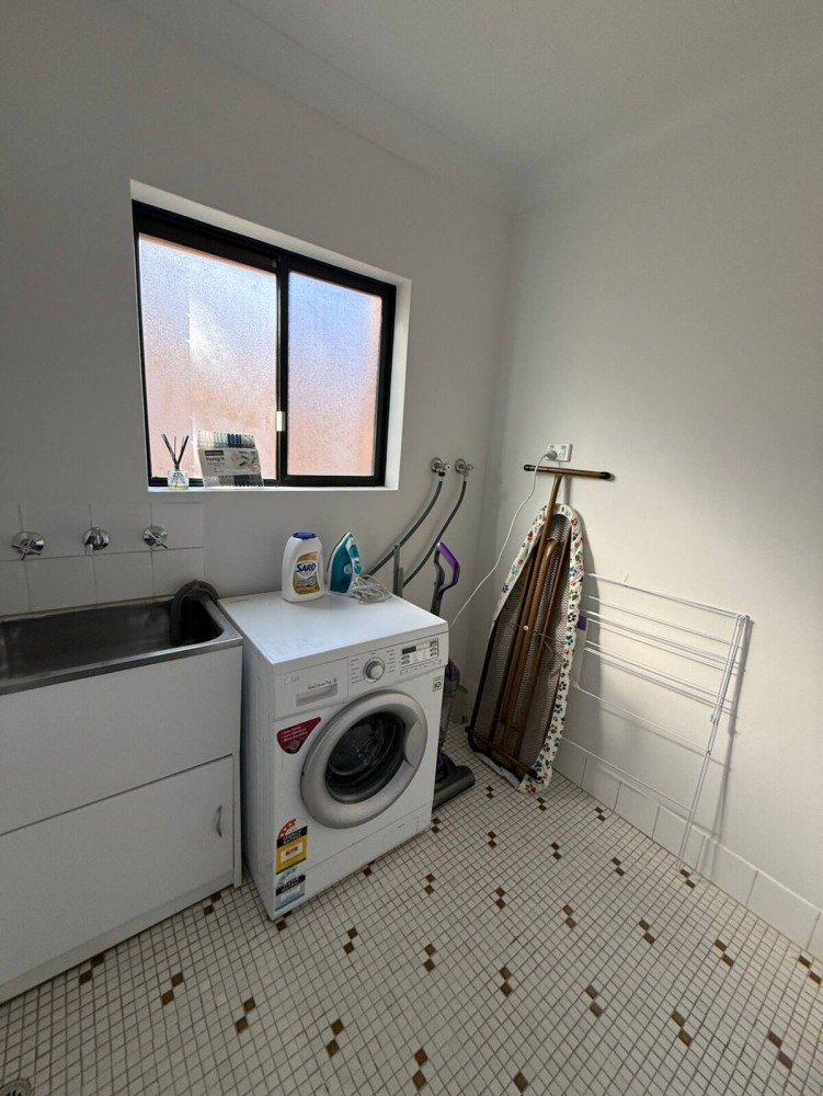 Airy Cronulla beach escape 2 bed — photo 13