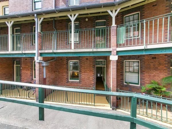 Charming 2BR Unit | The Rocks | Free Wifi &Linens — photo 21