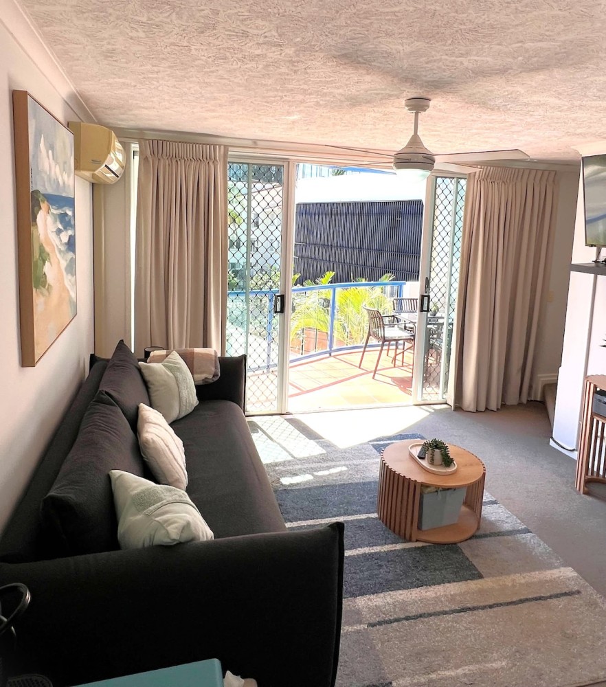 Dual Level Privacy w Rooftop Terrace 2 Carpark — photo 18