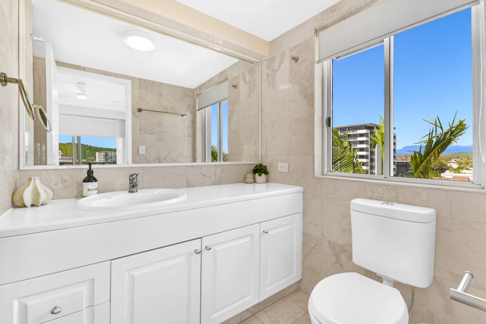 Palm Beachview Luxe Steps to beach & Talle creek — photo 26