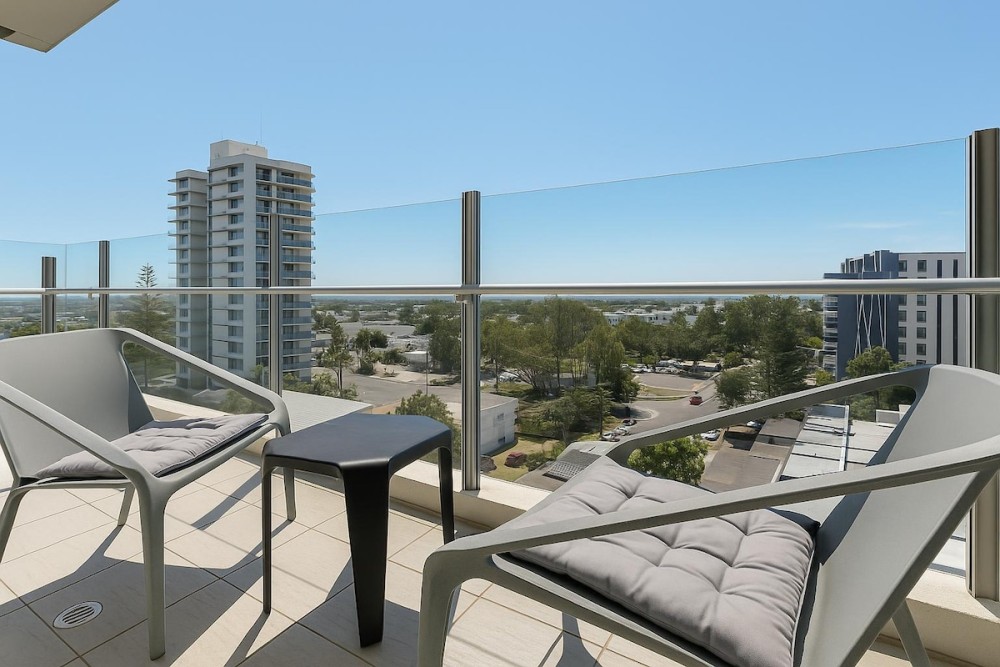 Surfers 1BR Retreat: Pool, Spa, Gym & Fast Wi-Fi — photo 10