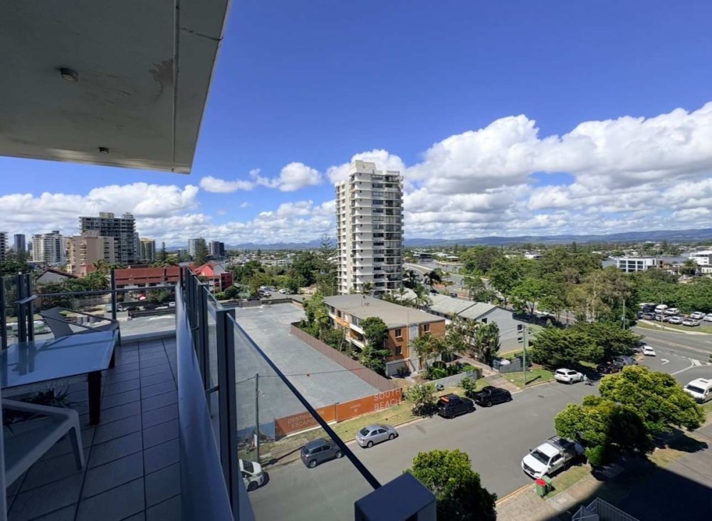 Surfers 1BR Retreat: Pool, Spa, Gym & Fast Wi-Fi — photo 22