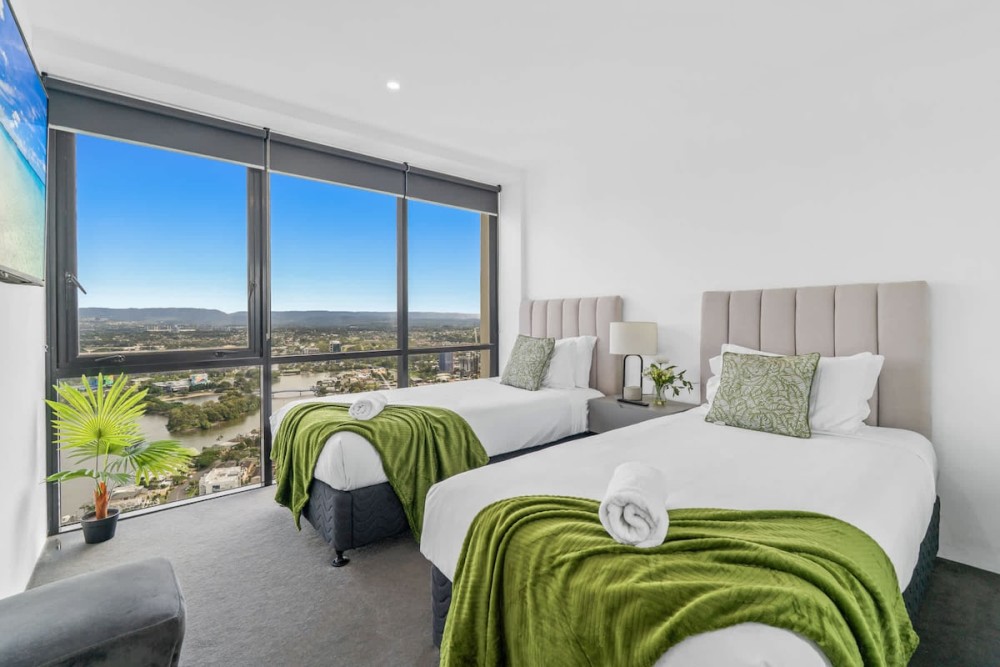 Level 43 Sky High 3BR Ocean View Apartment — photo 5
