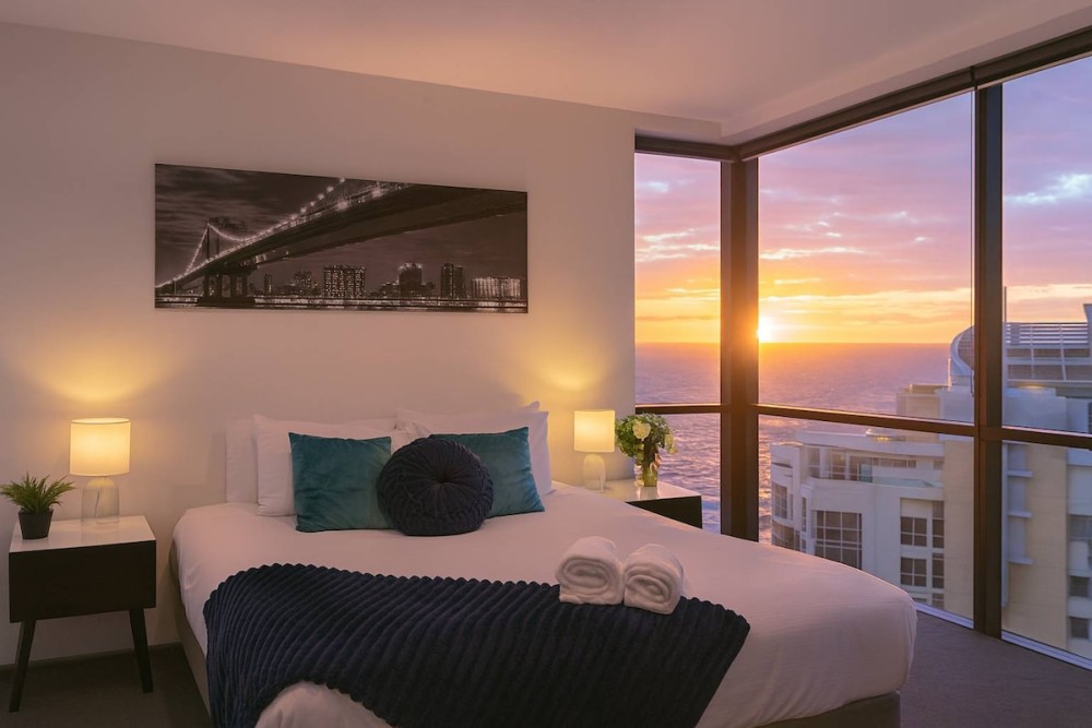 Level 43 Sky High 3BR Ocean View Apartment — photo 4
