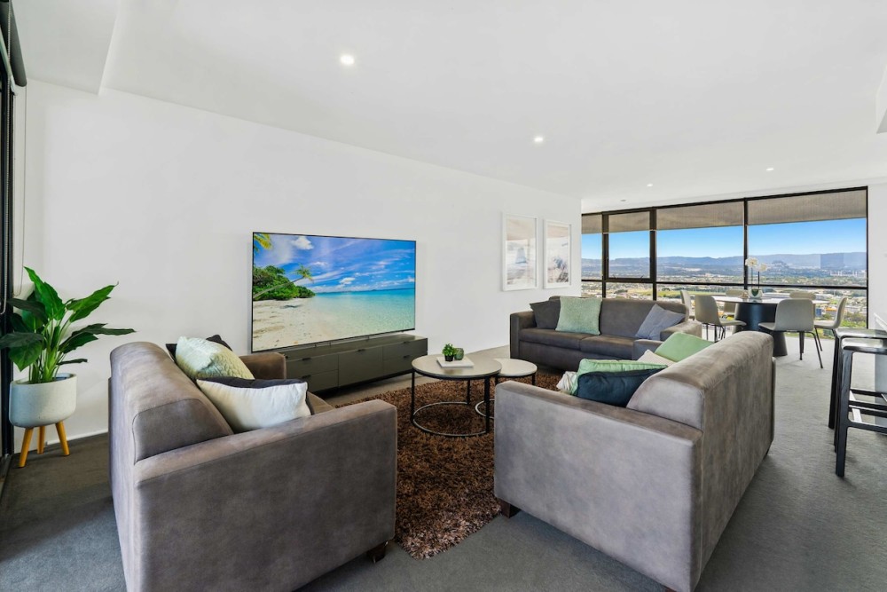 Level 43 Sky High 3BR Ocean View Apartment — photo 11
