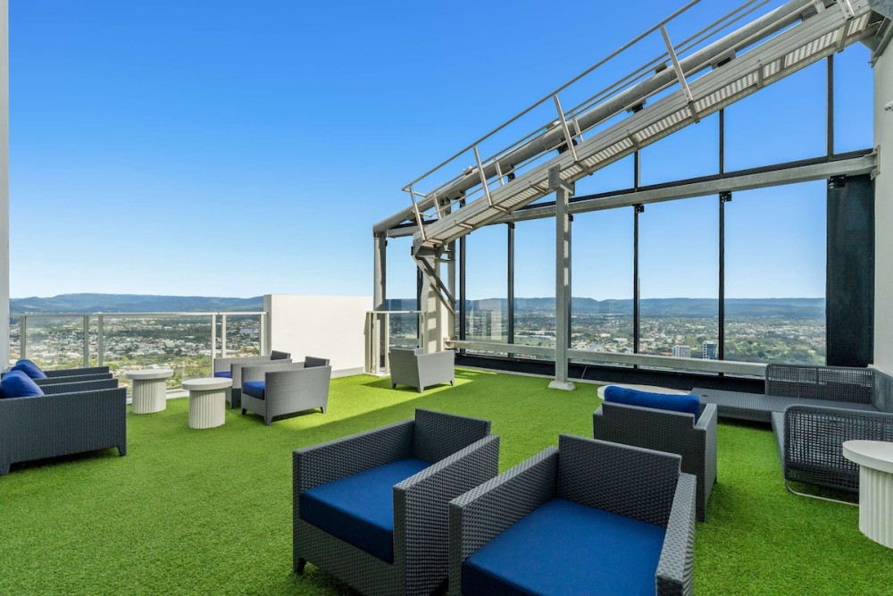 Level 43 Sky High 3BR Ocean View Apartment — photo 20