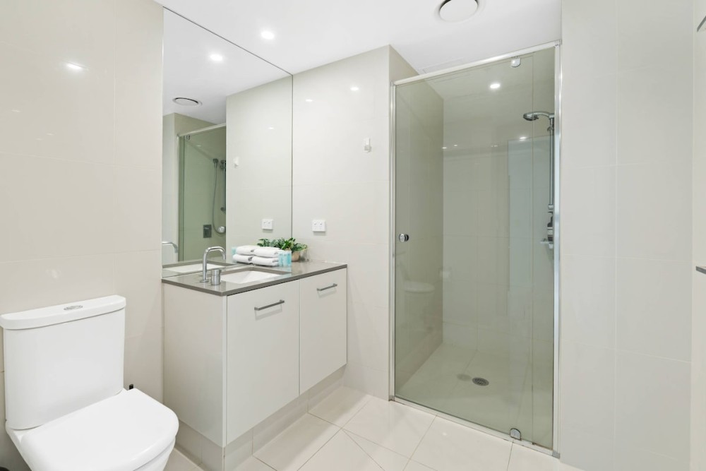 Level 43 Sky High 3BR Ocean View Apartment — photo 19