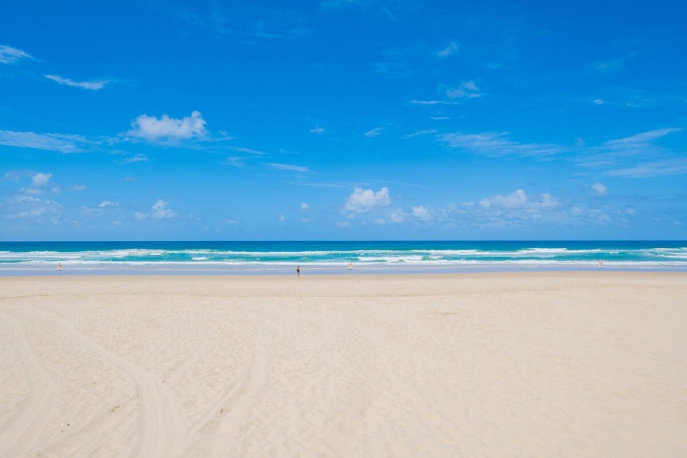Level 43 Sky High 3BR Ocean View Apartment — photo 46