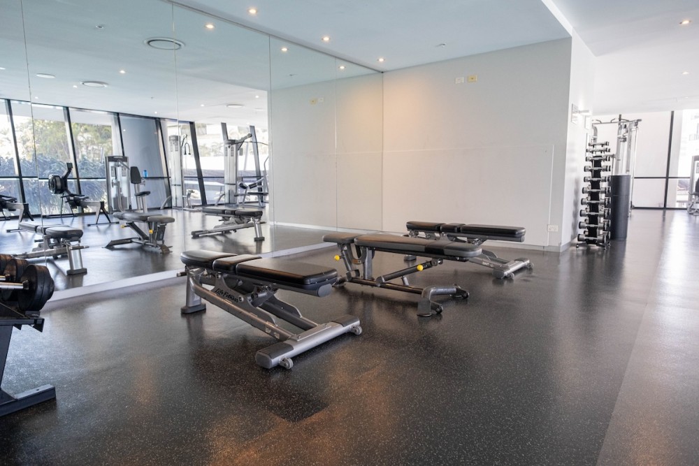 Level 43 Sky High 3BR Ocean View Apartment — photo 40