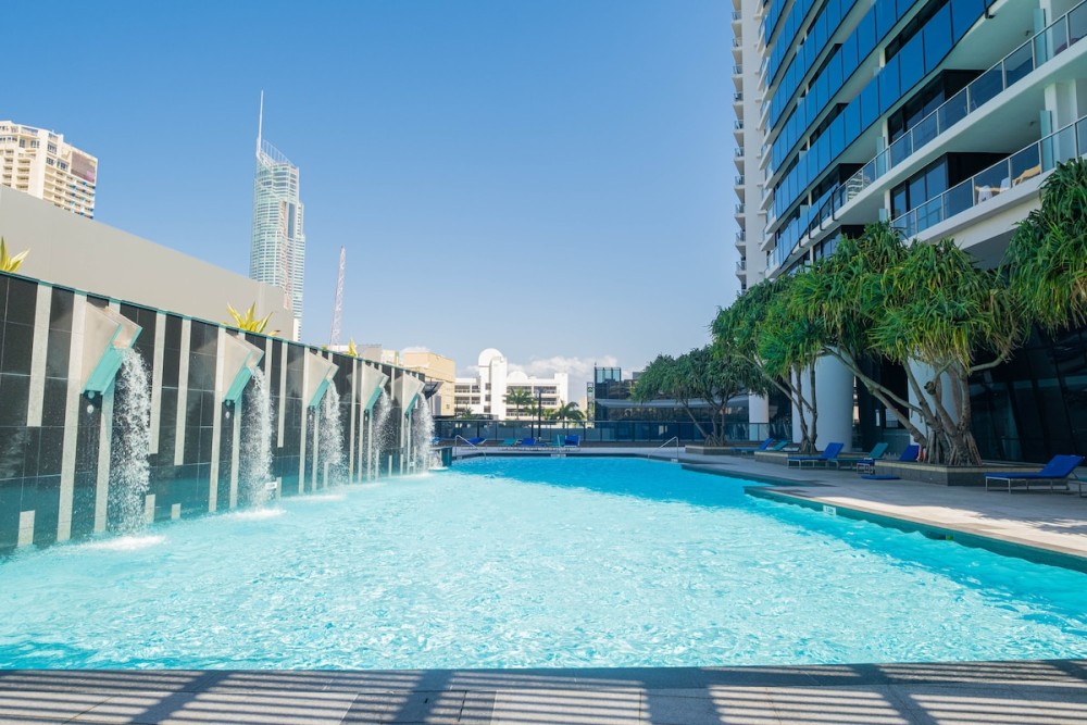 Level 43 Sky High 3BR Ocean View Apartment — photo 22