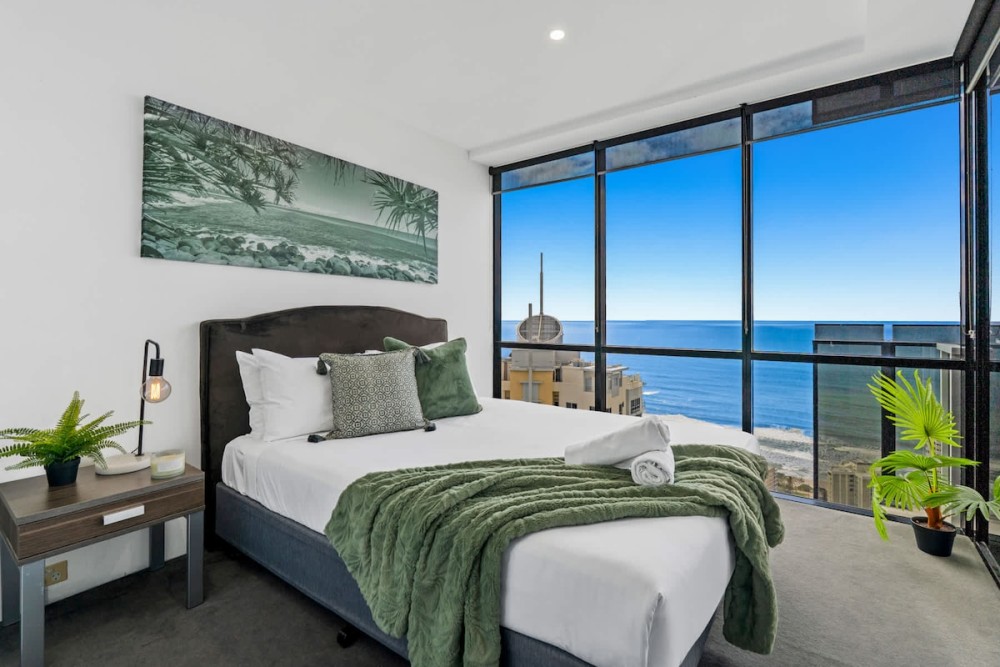 Level 43 Sky High 3BR Ocean View Apartment — photo 14
