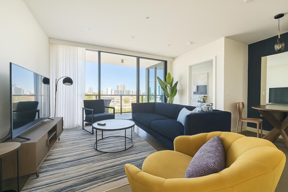 Luxury 2BR Apartment Pool SPA Study — photo 2