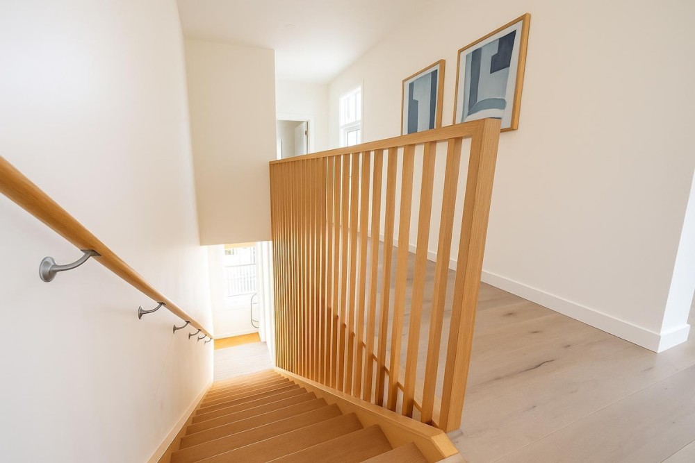 Designer Kirra Beach Family Home — photo 62