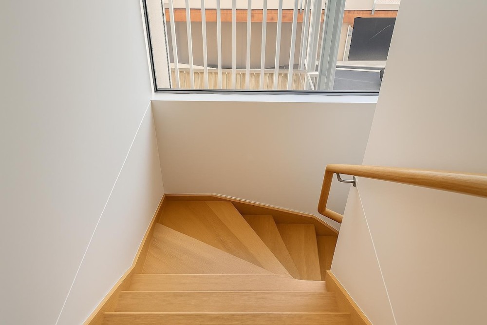Designer Kirra Beach Family Home — photo 67