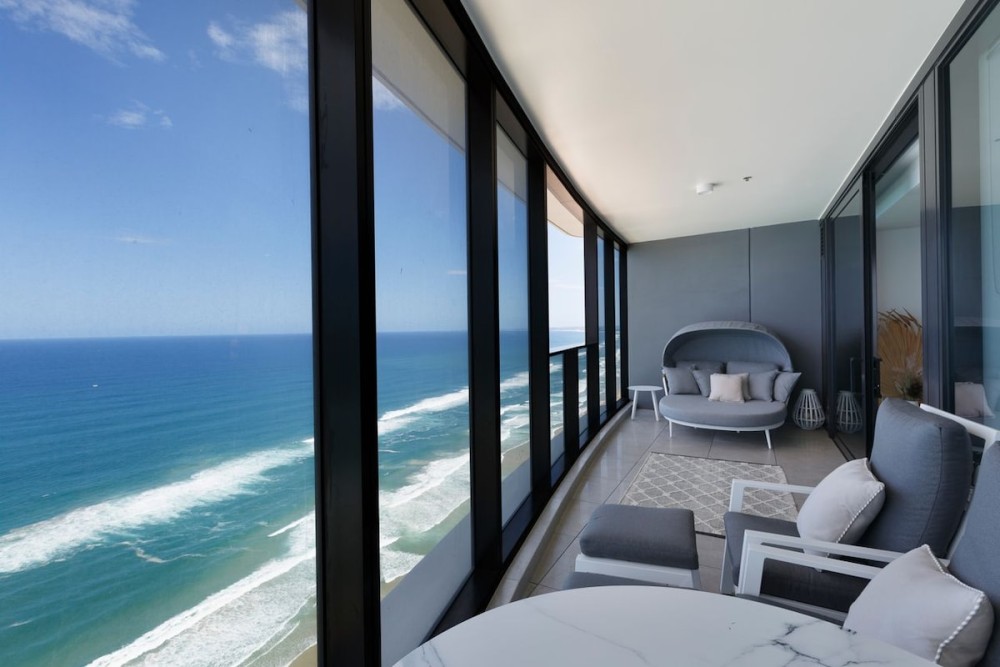 Beach front Sky Home - floor 35 — photo 2