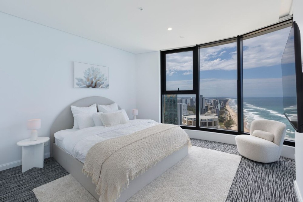 Beach front Sky Home - floor 35 — photo 7