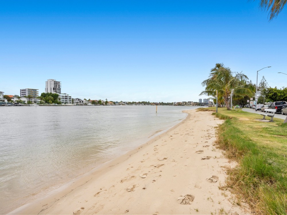 12th-Floor Riverfront Retreat Views Walk to Beach — photo 24