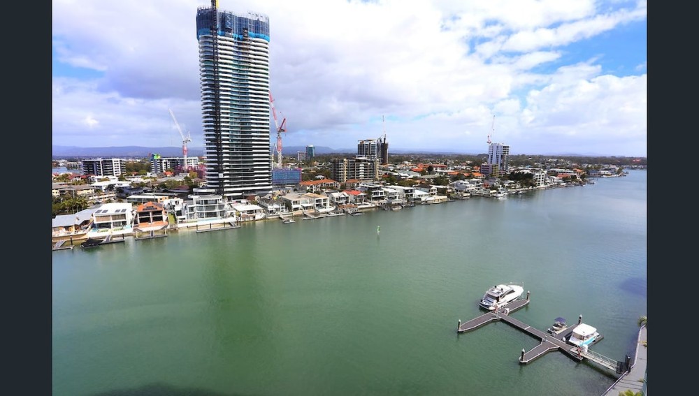 12th-Floor Riverfront Retreat Views Walk to Beach — photo 32