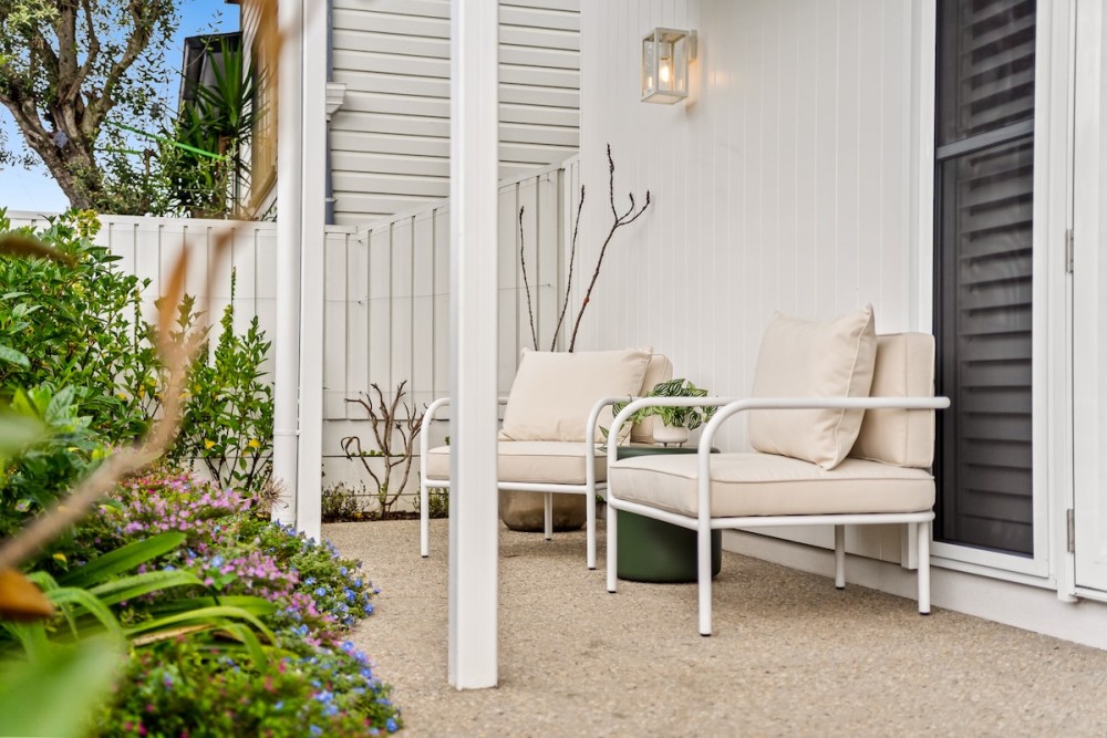 West End Luxe Home | Pool & BBQ | Dual living — photo 29