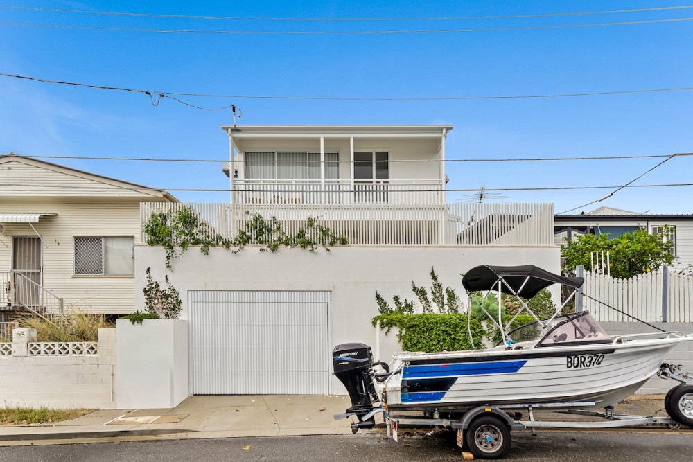 West End Luxe Home | Pool & BBQ | Dual living — photo 26