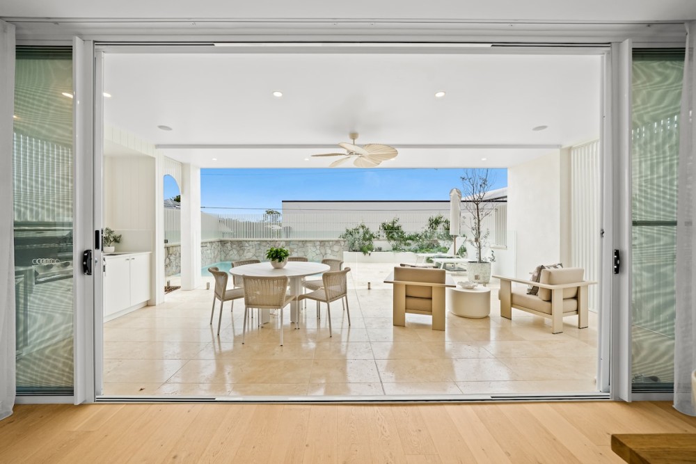 West End Luxe Home | Pool & BBQ | Dual living — photo 14