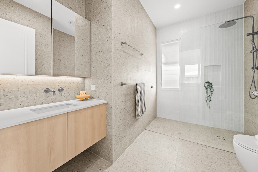 West End Luxe Home | Pool & BBQ | Dual living — photo 20
