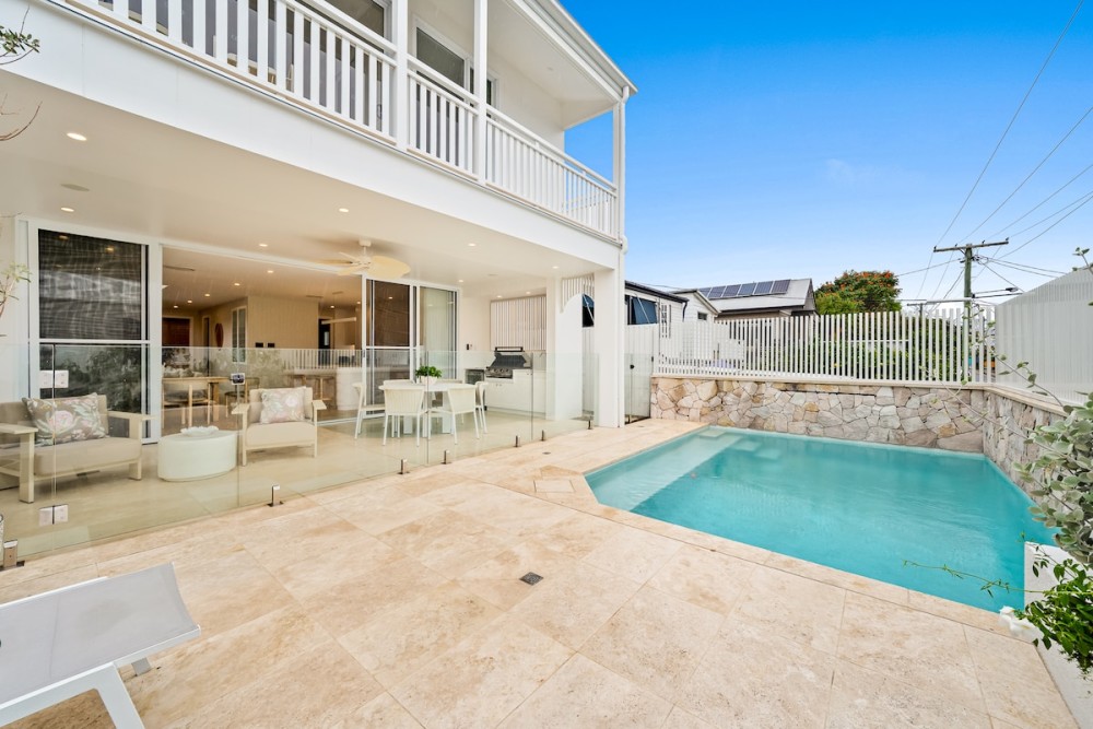 West End Luxe Home | Pool & BBQ | Dual living — photo 32