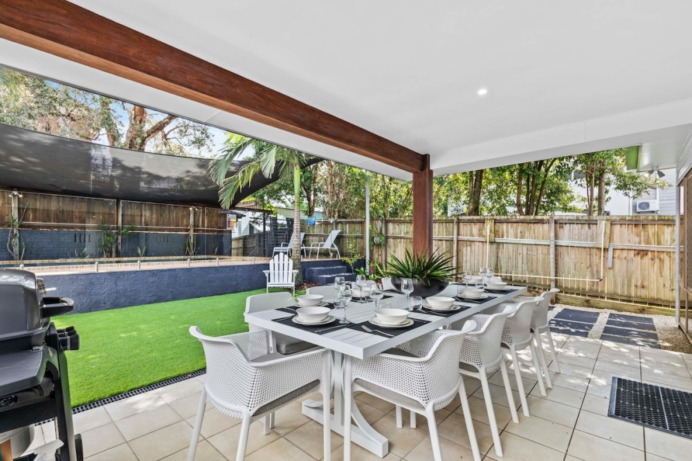 Manly Oasis 5BR - 3 King Beds, Pool, BBQ — photo 25