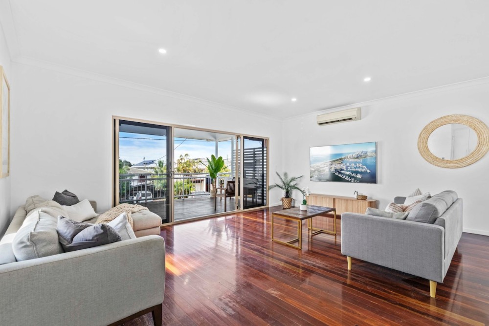 Manly Oasis 5BR - 3 King Beds, Pool, BBQ — photo 5